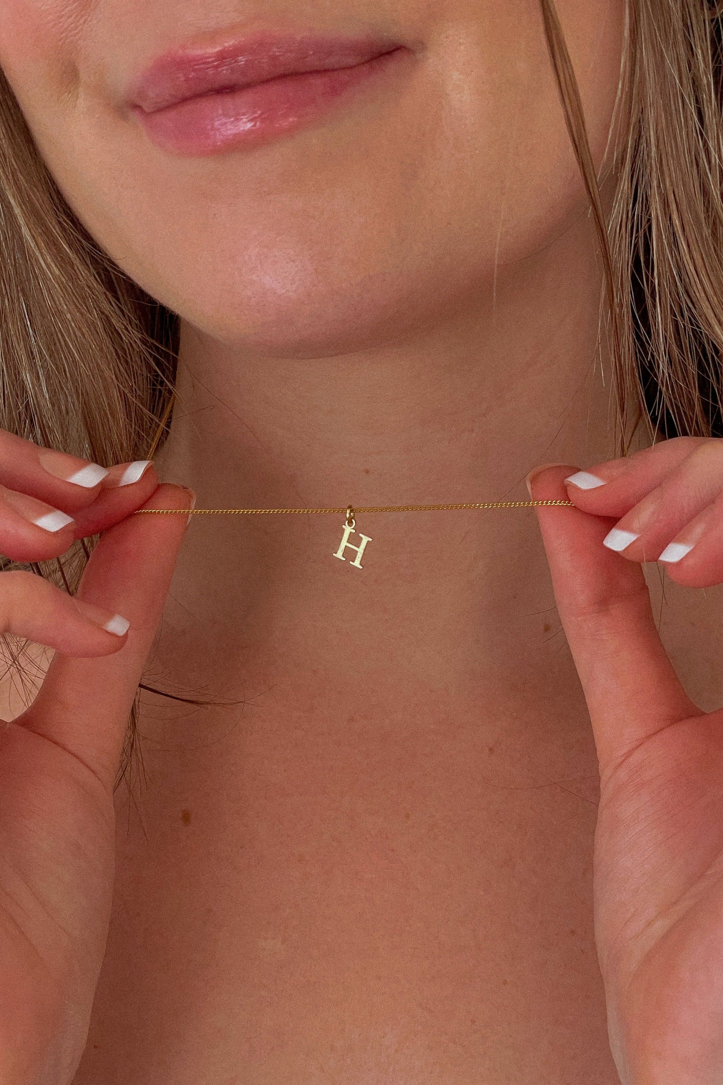 Letter Necklace Gold